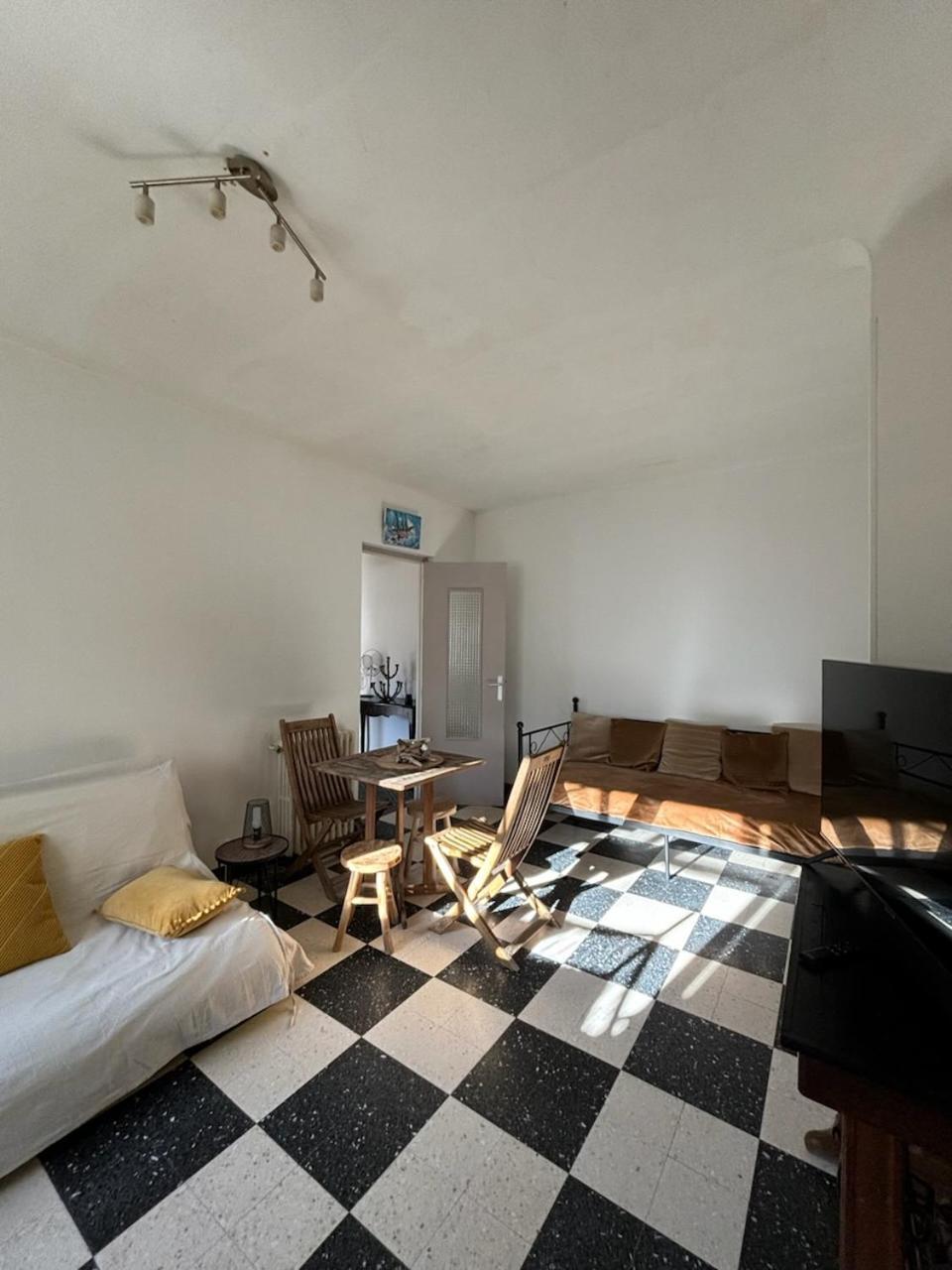 Appartement Chateauneuf Les Martigues Exterior photo